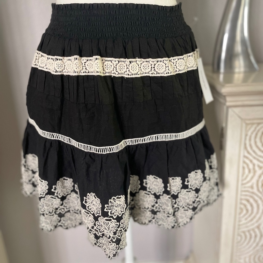 Monograph black and white embroidered lace mini skirt NWT
